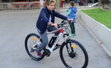 E-Mountainbike Testsieger 2024: Testergebnisse & wichtige Infos