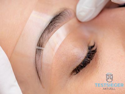 Ist ein Augenbrauen-Schablone Test fuer interessierte Verbrauchern hilfreich?